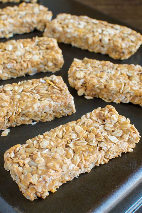 How much fat is in peanut granola bar - calories, carbs, nutrition