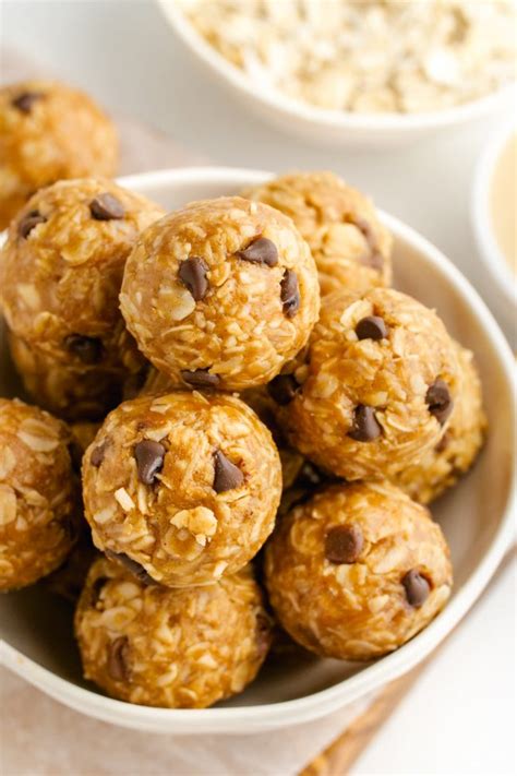 How much fat is in peanut protein ball - calories, carbs, nutrition