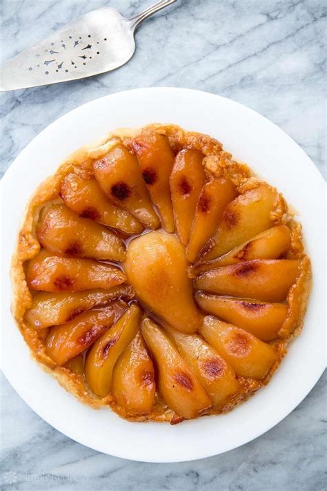 How much fat is in pear tatin - calories, carbs, nutrition