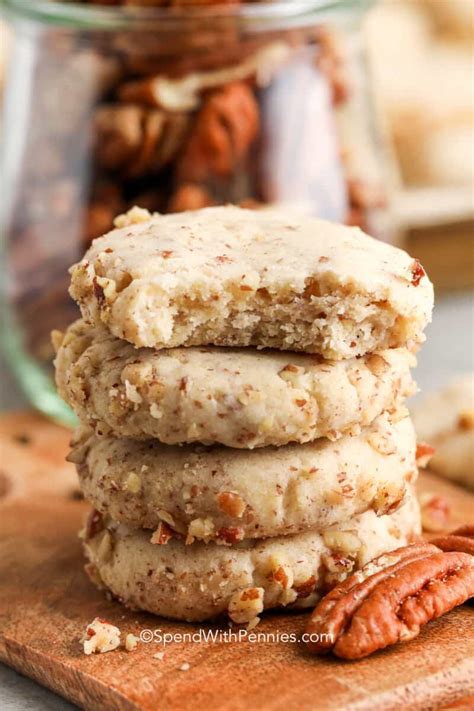 How much fat is in pecan sandies - calories, carbs, nutrition