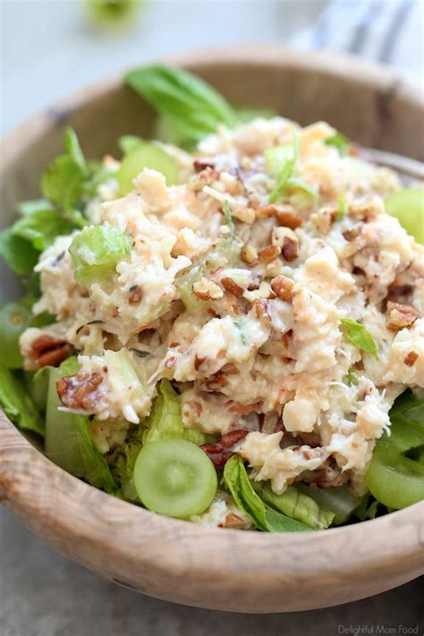 How much fat is in pecan vegetable salad, no tomato - calories, carbs, nutrition