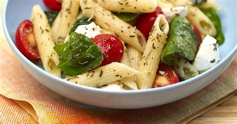 How much fat is in penne pasta salad - calories, carbs, nutrition