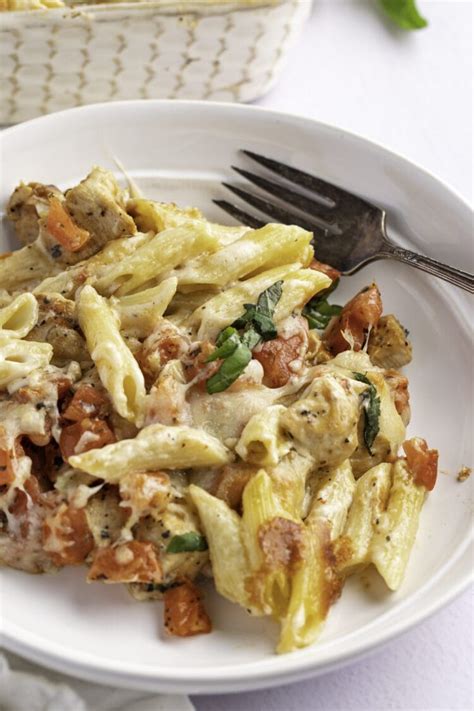 How much fat is in penne with three cheeses - calories, carbs, nutrition