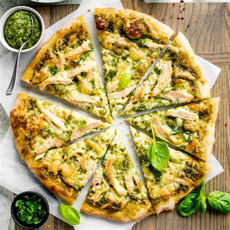 How much fat is in pesto chicken roman style pizza - calories, carbs, nutrition