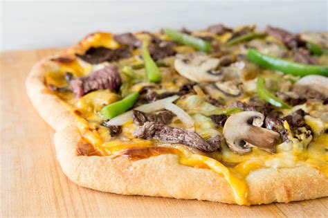 How much fat is in philly cheesesteak pizza - calories, carbs, nutrition