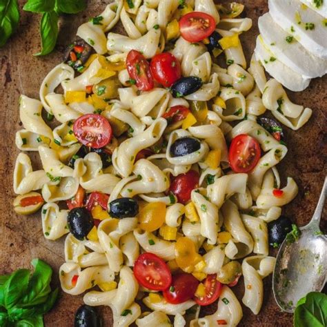 How much fat is in picnic pasta salad - calories, carbs, nutrition