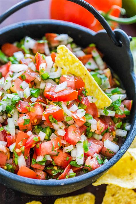 How much fat is in pico de gallo - calories, carbs, nutrition