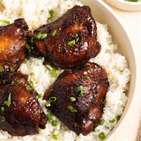 How much fat is in pinata chicken adobo - calories, carbs, nutrition