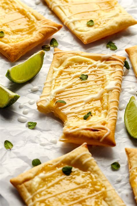 How much fat is in pineapple danish (74679.7) - calories, carbs, nutrition