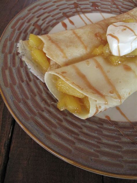 How much fat is in pineapple madagascar crepes - calories, carbs, nutrition
