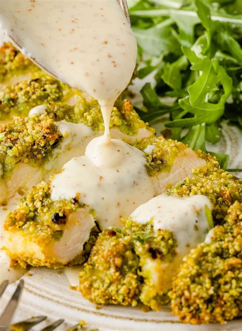 How much fat is in pistachio crusted chicken breast - calories, carbs, nutrition