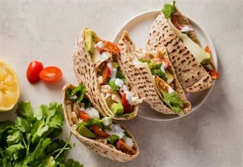 How much fat is in pita grilled wedges 2 ea - calories, carbs, nutrition