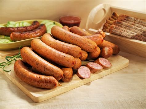 How much fat is in polish sausage - calories, carbs, nutrition