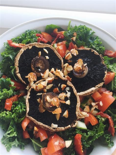 How much fat is in portobello mushroom salad - calories, carbs, nutrition