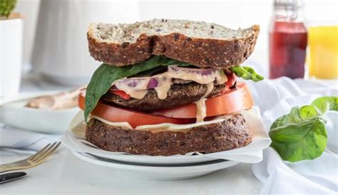 How much fat is in portobello sandwich with multigrain - calories, carbs, nutrition