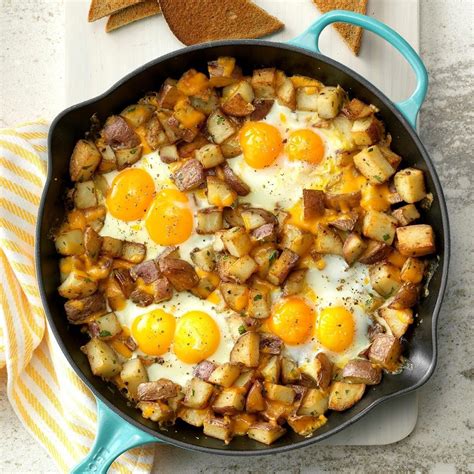 How much fat is in potato, sausage, pepper, egg skillet - calories, carbs, nutrition