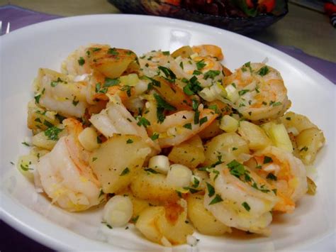 How much fat is in potato and shrimp saute - calories, carbs, nutrition