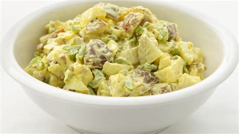 How much fat is in potato salad - calories, carbs, nutrition