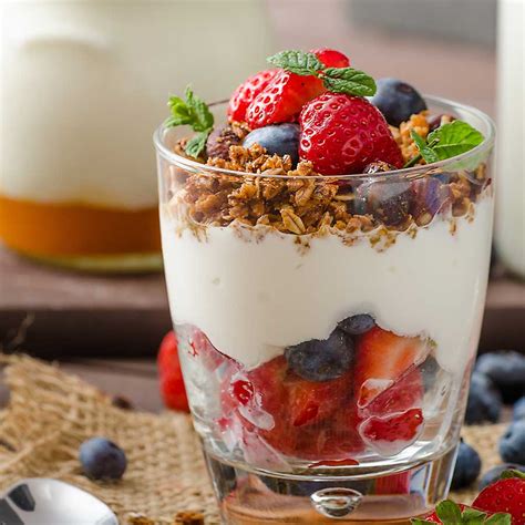 How much fat is in premium parfait - calories, carbs, nutrition