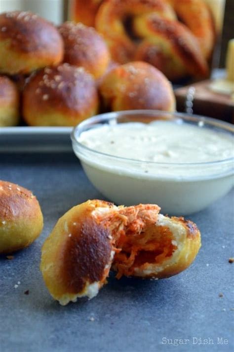 How much fat is in pretzel bites with buffalo chicken dip - calories, carbs, nutrition