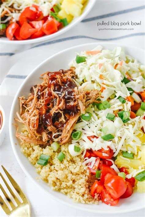 How much fat is in pulled pork boru bowl - calories, carbs, nutrition