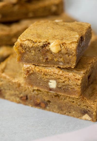 How much fat is in pumpkin blondies - calories, carbs, nutrition