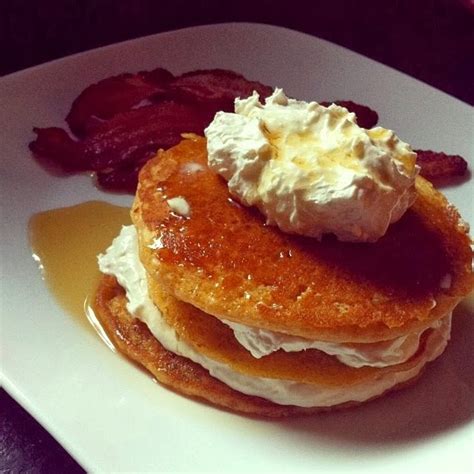 How much fat is in pumpkin pancakes with whipped topping - calories, carbs, nutrition