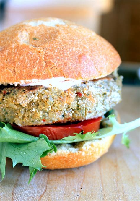 How much fat is in quinoa zucchini and sweet potato burger (89486.1) - calories, carbs, nutrition