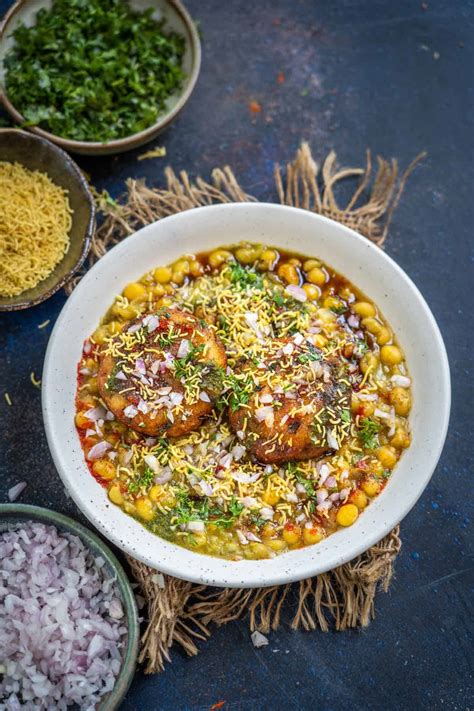 How much fat is in ragda patties plate - calories, carbs, nutrition