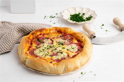 How much fat is in ratatouille pizza, deep dish - calories, carbs, nutrition