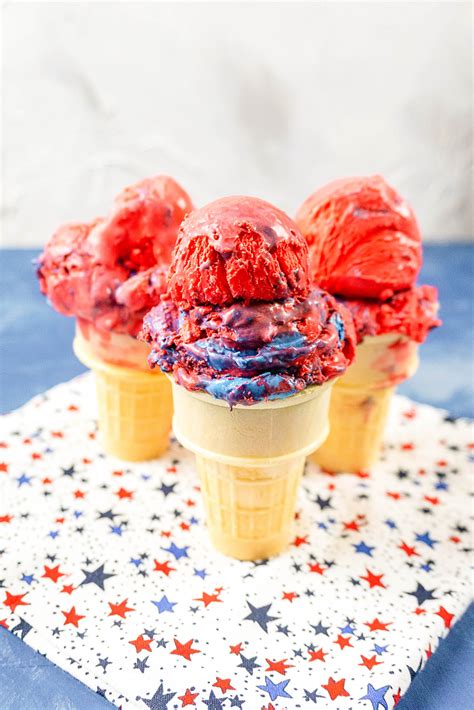 How much fat is in red, white, and blue ice cream - calories, carbs, nutrition