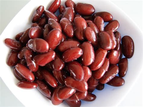 How much fat is in red bean & rice salad - calories, carbs, nutrition