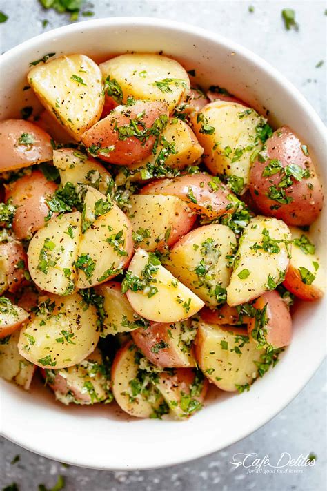 How much fat is in red potato salad - calories, carbs, nutrition