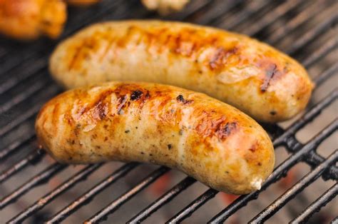 How much fat is in red wine and garlic chicken sausage - calories, carbs, nutrition