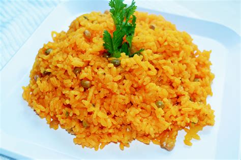 How much fat is in restaurant, latino, arroz con grandules (rice and pigeonpeas) - calories, carbs, nutrition