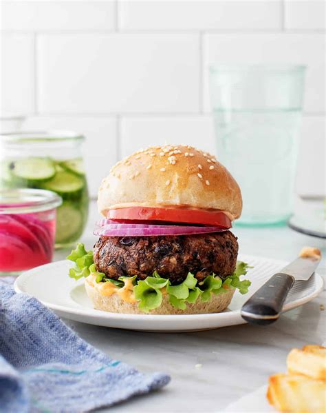 How much fat is in rice and black bean burger - calories, carbs, nutrition