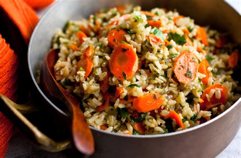 How much fat is in rice pilaf with parsley (30484.3) - calories, carbs, nutrition