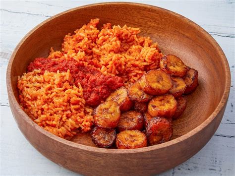 How much fat is in rice with plantains - calories, carbs, nutrition