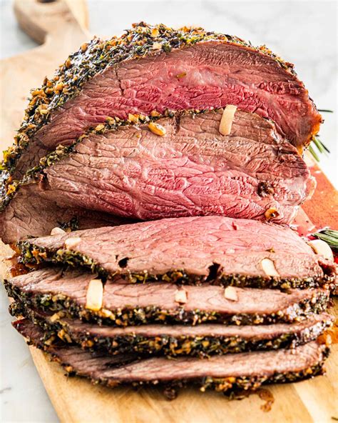 How much fat is in roast beef american wheat (29915.42) - calories, carbs, nutrition