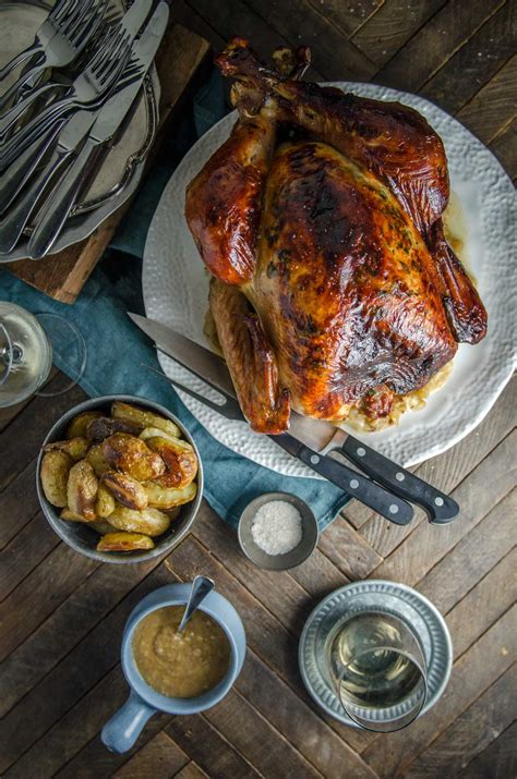 How much fat is in roast turkey with orange & sage - calories, carbs, nutrition