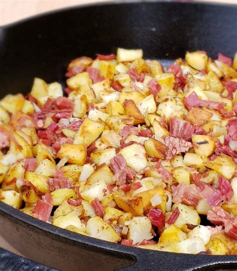 How much fat is in roasted corn and potato hash - calories, carbs, nutrition