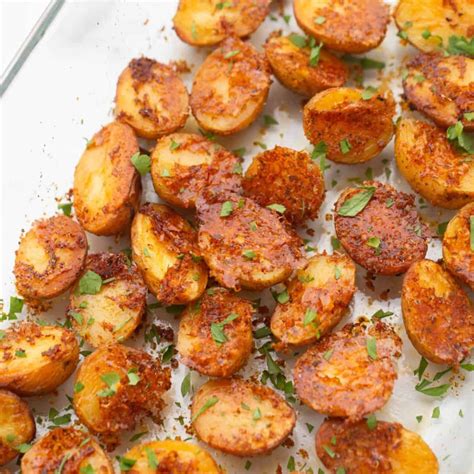 How much fat is in roasted potatoes with parmesan & garlic - calories, carbs, nutrition