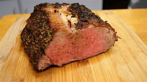 How much fat is in roasted strip loin - calories, carbs, nutrition