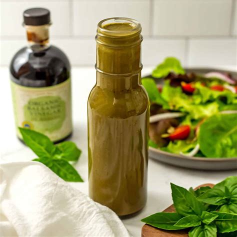 How much fat is in roasted sweet potatoes, balsamic basil vinaigrette - calories, carbs, nutrition