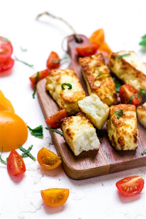 How much fat is in roll-up halloumi & hummus - calories, carbs, nutrition