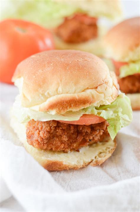 How much fat is in rosemary chicken sliders - calories, carbs, nutrition