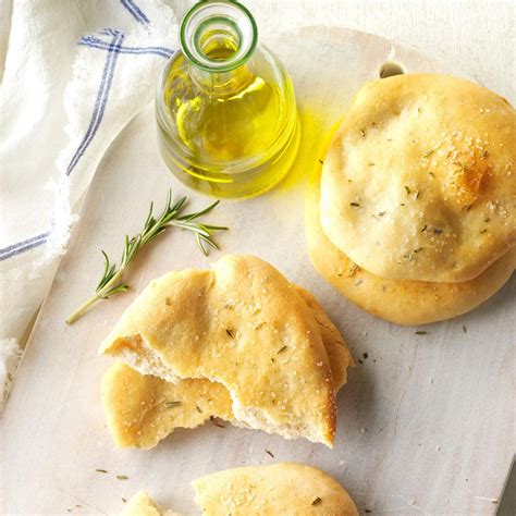 How much fat is in rosemary flatbread - calories, carbs, nutrition