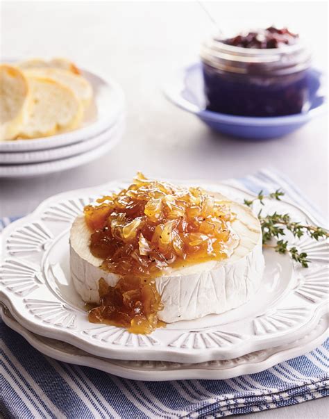 How much fat is in rosemary sweet onion jam - calories, carbs, nutrition
