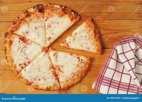 How much fat is in rustic cheese pizza - calories, carbs, nutrition