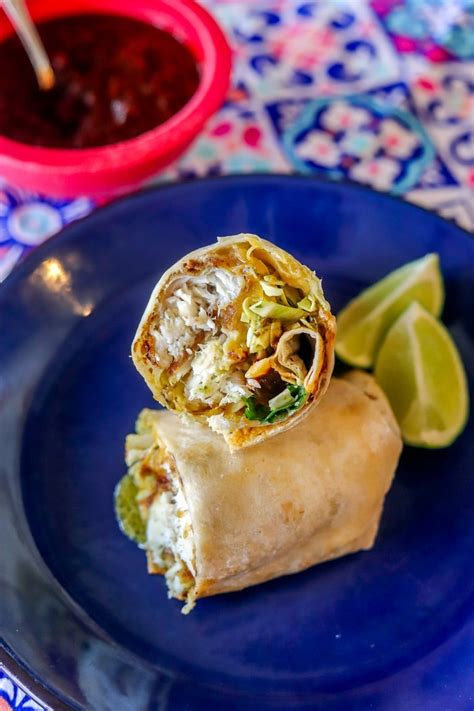 How much fat is in sabores fish burrito - calories, carbs, nutrition